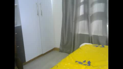 east_queen online show from January 19, 12:28 pm