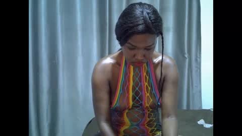 east_queen online show from September 13, 9:09 am