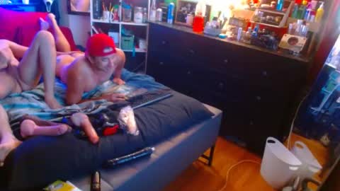 eastbayboy57 online show from July 6, 11:07 am