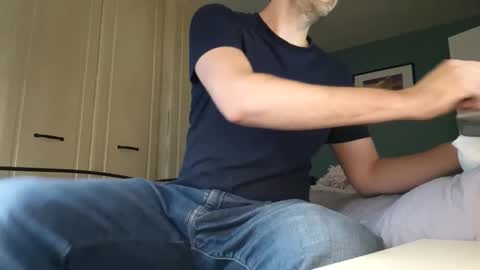 Snapshot of easy_fit00 chatting on May 14, 2:57 pm easy_fit00 online show from May 14, 2:57 pm