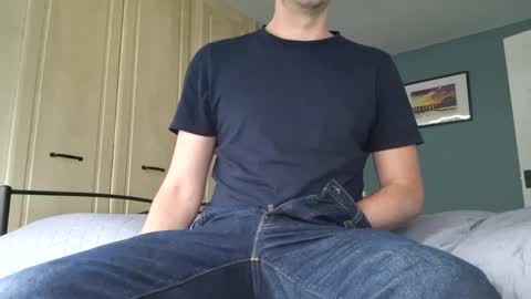 Snapshot of easy_fit00 chatting on May 30, 3:31 pm easy_fit00 online show from May 30, 3:31 pm