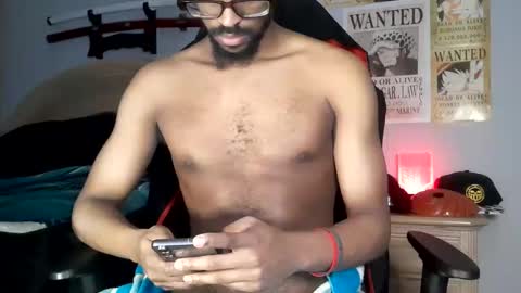 TWITTER   INSTAGRAM    easybreezy20   ONLINE 1230 AM TO 7AM online show from November 26, 8:04 am