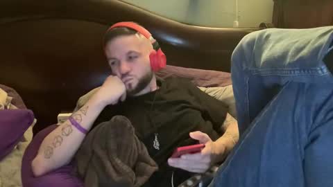 Snapshot of easytrippy69 chatting on November 19, 11:16 pm Easytrippy69 online show from November 19, 11:16 pm