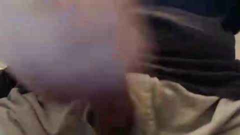 eat_a_peach2 online show from September 16, 11:11 am