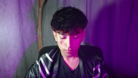 Snapshot of eather_luxury chatting on February 15, 10:42 pm eather_luxury online show from February 15, 10:42 pm