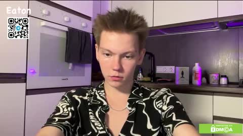 eaton_ online show from October 23, 5:12 pm