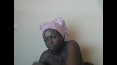 Snapshot of eatuupx chatting on January 5, 10:10 am eatuupx online show from January 5, 10:10 am