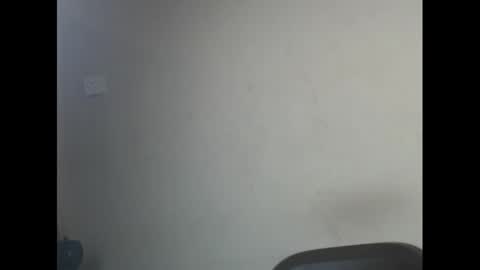 Snapshot of eatuupx chatting on January 11, 1:43 pm eatuupx online show from January 11, 1:43 pm