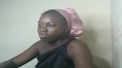 Snapshot of eatuupx chatting on January 15, 10:49 am eatuupx online show from January 15, 10:49 am