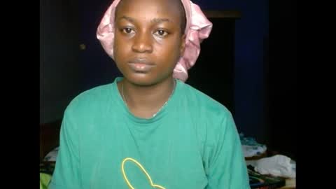 Snapshot of eatuupx chatting on February 8, 7:05 pm eatuupx online show from February 8, 7:05 pm