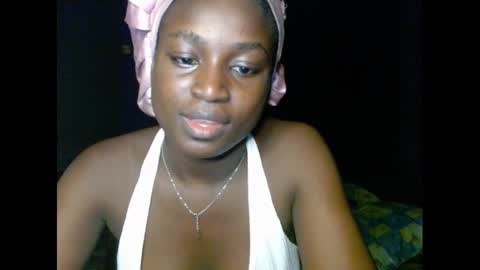 Snapshot of eatuupx chatting on February 25, 10:18 pm eatuupx online show from February 25, 10:18 pm