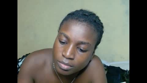 Snapshot of eatuupx chatting on March 6, 10:15 pm eatuupx online show from March 6, 10:15 pm