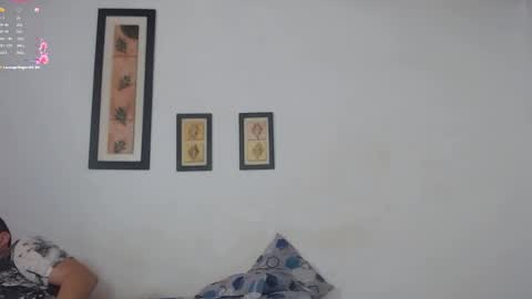 Laraand Drake online show from January 7, 11:26 am