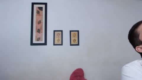 Laraand Drake online show from November 19, 8:25 am