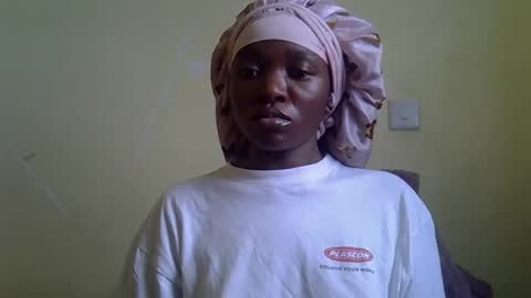 Snapshot of eboniana chatting on March 28, 9:20 am eboniana online show from March 28, 9:20 am
