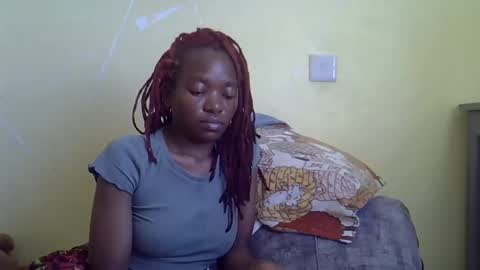 Snapshot of eboniana chatting on May 8, 8:41 am eboniana online show from May 8, 8:41 am