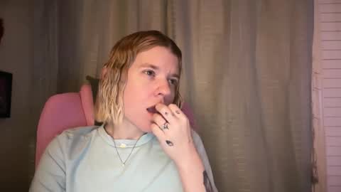 americnbarbie online show from March 31, 3:08 am