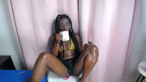 Snapshot of ebony_baby1 chatting on January 26, 3:59 am Baby online show from January 26, 3:59 am
