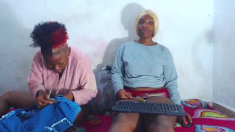 Snapshot of ebony_chayna chatting on January 18, 6:45 am chayna smith online show from January 18, 6:45 am