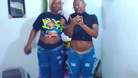 Snapshot of ebony_chayna chatting on January 29, 2:19 am chayna smith online show from January 29, 2:19 am