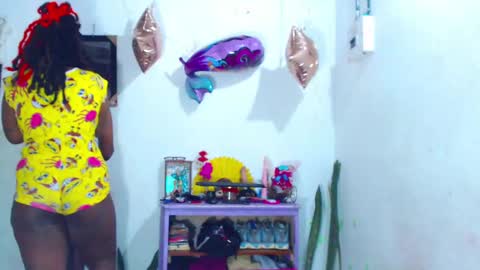 Snapshot of ebony_chayna chatting on February 9, 5:43 pm chayna smith online show from February 9, 5:43 pm