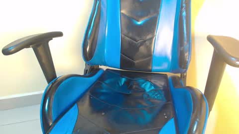 Snapshot of ebony_choco2 chatting on March 4, 5:03 pm ebony choco2 online show from March 4, 5:03 pm