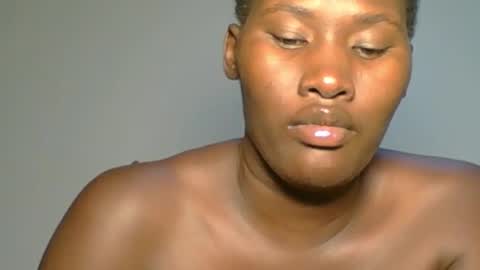 Snapshot of ebony_choco2 chatting on September 16, 4:52 pm ebony choco2 online show from September 16, 4:52 pm