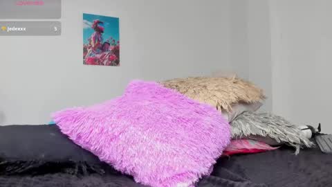 ebony_cute9 online show from April 24, 7:05 pm