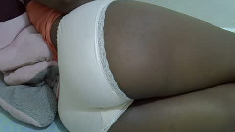ebony_cuttey30 online show from July 27, 6:15 pm