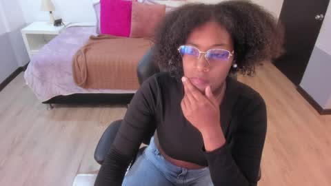 ebony_fantasy2 online show from April 10, 11:37 am
