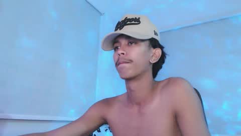 Snapshot of ebony_fuckboy chatting on November 12, 7:57 pm ebony_fuckboy online show from November 12, 7:57 pm