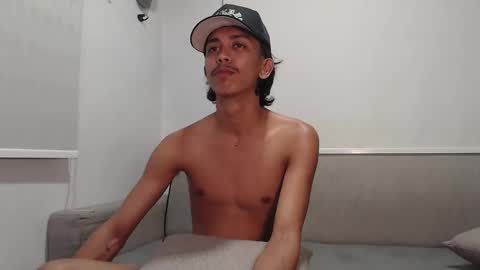 Snapshot of ebony_fuckboy chatting on January 9, 7:04 pm ebony_fuckboy online show from January 9, 7:04 pm