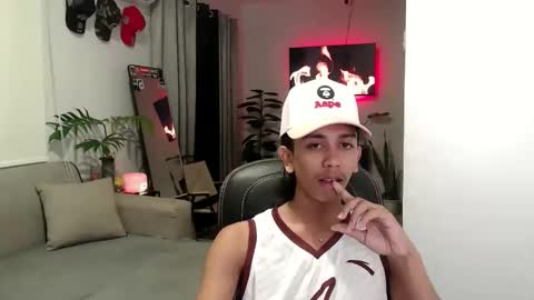 Snapshot of ebony_fuckboy chatting on March 1, 3:36 pm ebony_fuckboy online show from March 1, 3:36 pm
