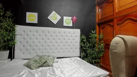 ebony_katterin online show from March 17, 11:13 am