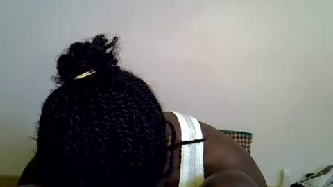 ebony_lynne online show from June 24, 9:30 am