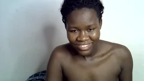 ebony_lynne online show from July 3, 9:32 pm