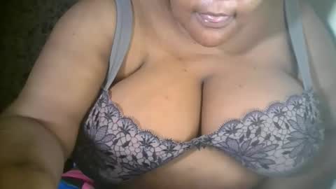 ebony_magixs online show from April 15, 7:58 pm