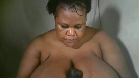 ebony_magixs online show from April 21, 1:42 am