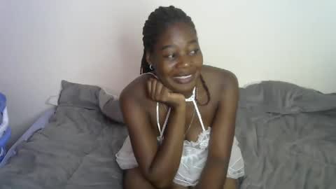 Snapshot of ebony_merry chatting on November 24, 6:13 am ebony merry online show from November 24, 6:13 am