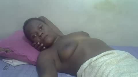 Snapshot of ebony_pearl59 chatting on November 18, 4:22 pm ebony_pearl59 online show from November 18, 4:22 pm