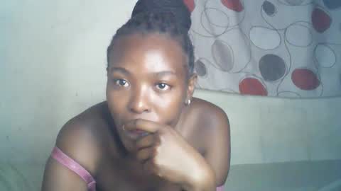 ebony_phoenix12 online show from October 17, 12:58 am
