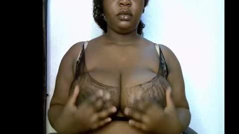 Snapshot of ebony_plumx12 chatting on September 13, 8:47 am Prisy online show from September 13, 8:47 am