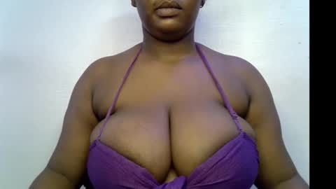 Snapshot of ebony_plumx12 chatting on November 5, 11:16 pm Prisy online show from November 5, 11:16 pm