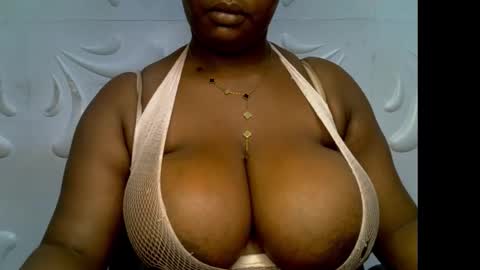 Snapshot of ebony_plumx12 chatting on November 30, 8:51 am Prisy online show from November 30, 8:51 am