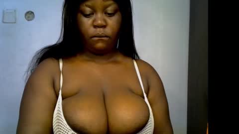 Snapshot of ebony_plumx12 chatting on January 6, 7:56 am Prisy online show from January 6, 7:56 am