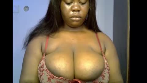 Snapshot of ebony_plumx12 chatting on January 8, 8:16 am Prisy online show from January 8, 8:16 am