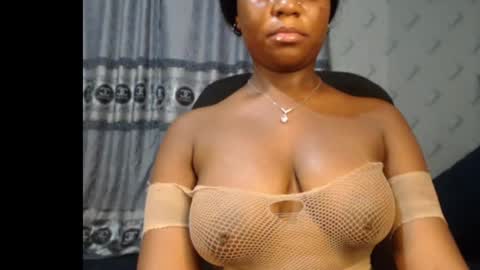 Snapshot of ebony_sexy_queen chatting on January 15, 7:01 pm Racheal online show from January 15, 7:01 pm