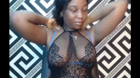 Snapshot of ebony_sexy_queen chatting on February 16, 10:10 am Racheal online show from February 16, 10:10 am