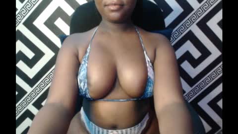 Snapshot of ebony_sexy_queen chatting on March 11, 8:20 am Racheal online show from March 11, 8:20 am