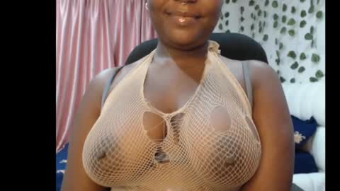 Snapshot of ebony_sexy_queen chatting on September 14, 5:17 am Racheal online show from September 14, 5:17 am